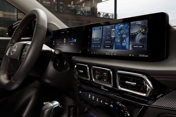 Nissan Sentra technology and infotainment