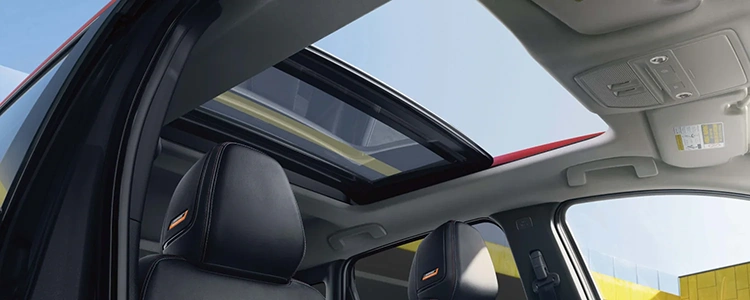 2025 Nissan Kicks - Panoramic Moonroof