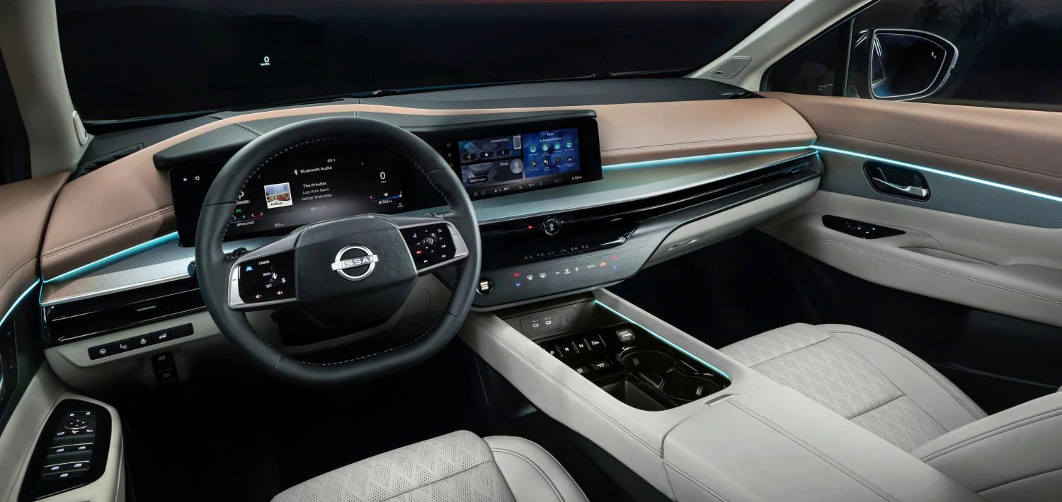 2025 Nissan Murano steering wheel and dashboard
