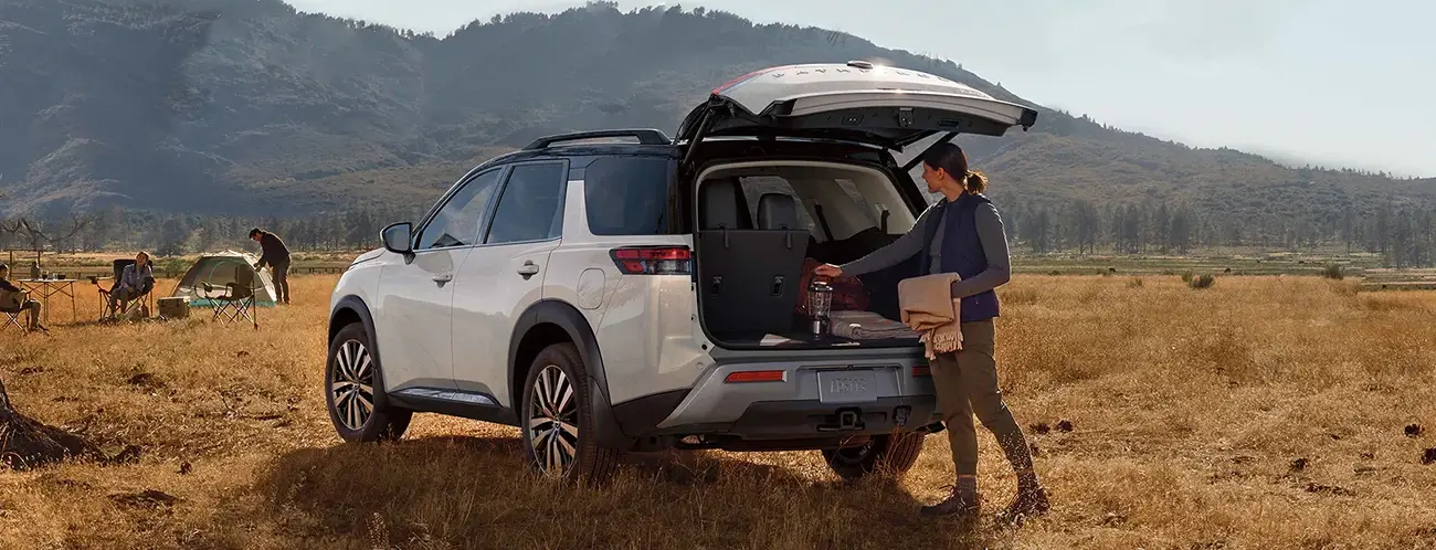 Pathfinder with open liftgate