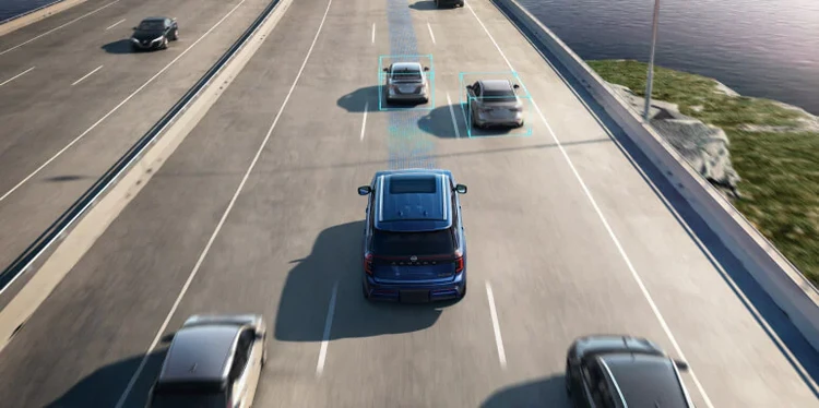 Intelligent Forward Collision Warning