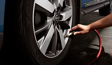 Tire Pressure Monitoring System With Easy-Fill Tire Alert