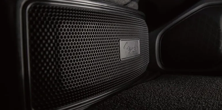 Fender® Premium Audio
